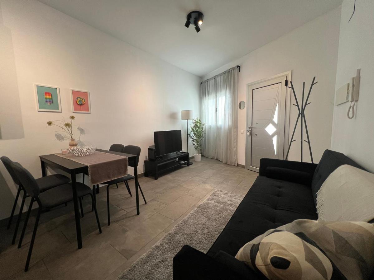 Cozy Apartment Well-Located In Terrassa, Barcelona Luaran gambar