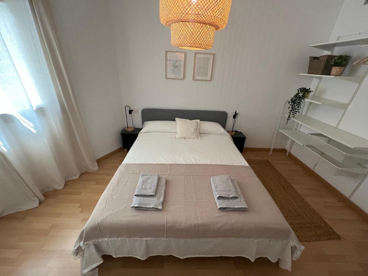 Cozy Apartment Well-Located In Terrassa, Barcelona Luaran gambar