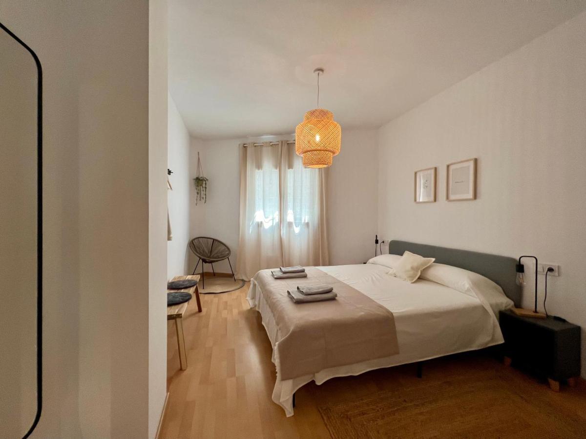 Cozy Apartment Well-Located In Terrassa, Barcelona Luaran gambar