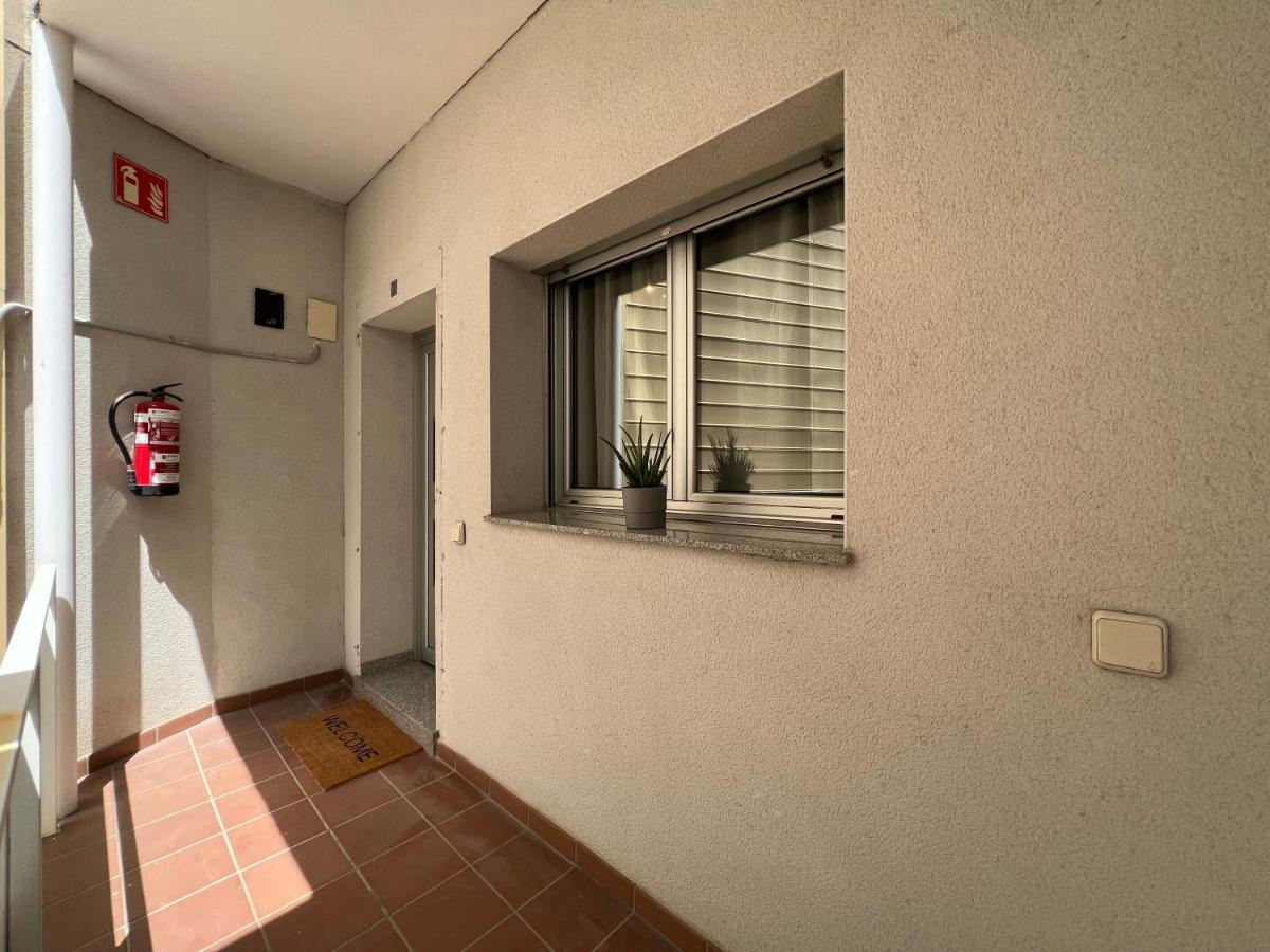 Cozy Apartment Well-Located In Terrassa, Barcelona Luaran gambar