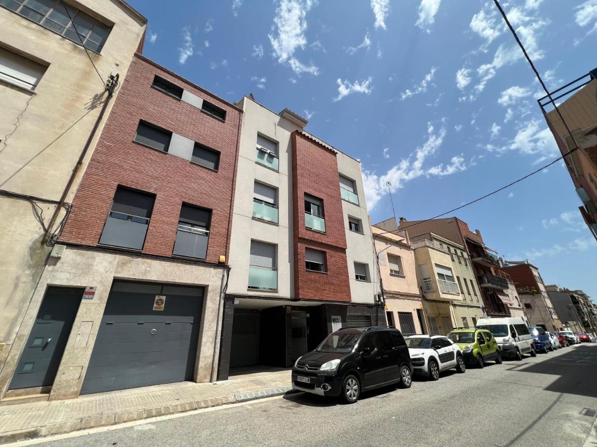Cozy Apartment Well-Located In Terrassa, Barcelona Luaran gambar
